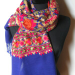 Broderet Kashmir uld sjal_tørklæde. Samarkand har stort udvalg af uld tørklæder.